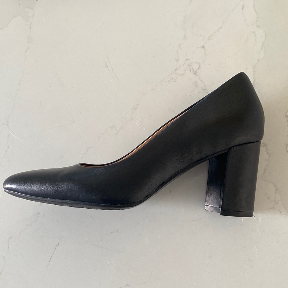 Aerosoles bette pump size 9